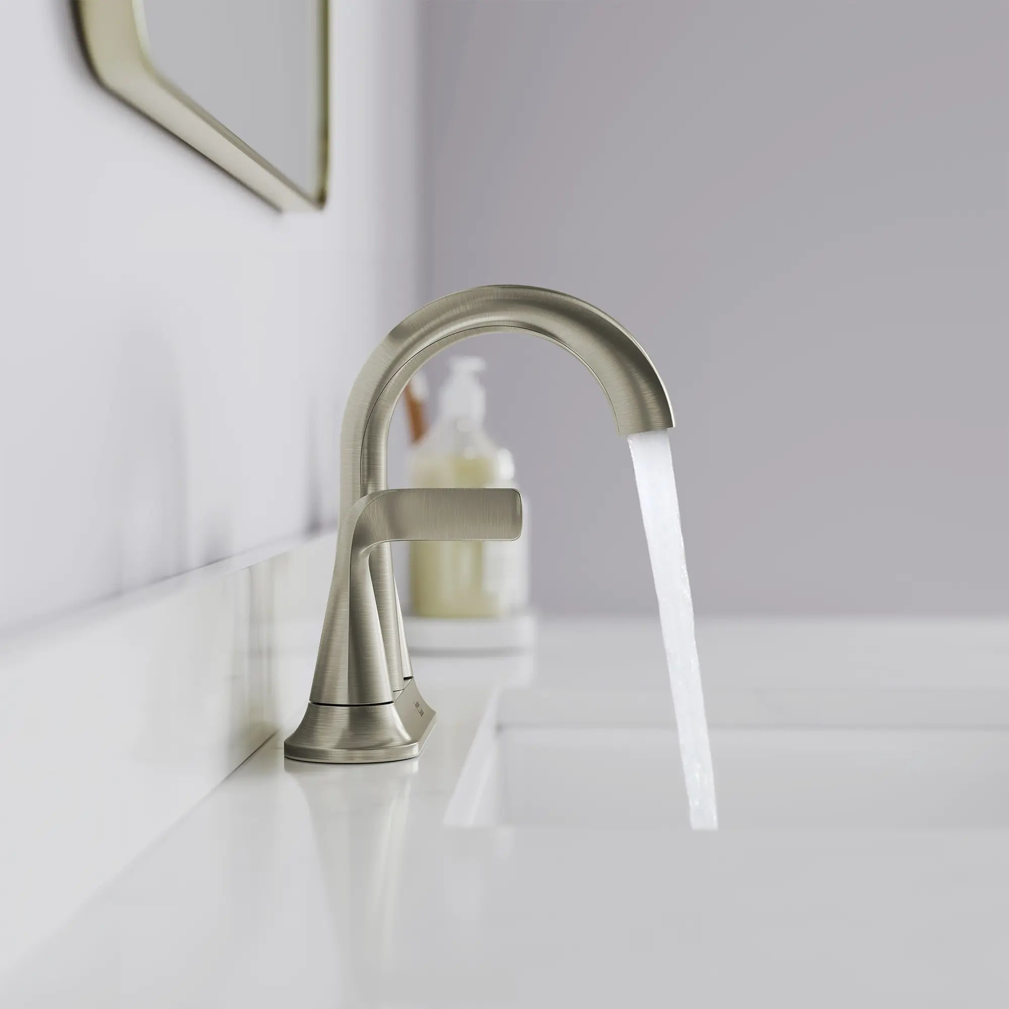 Eastway Two-Handle Centerset Bathroom Faucet — thumbnail 3